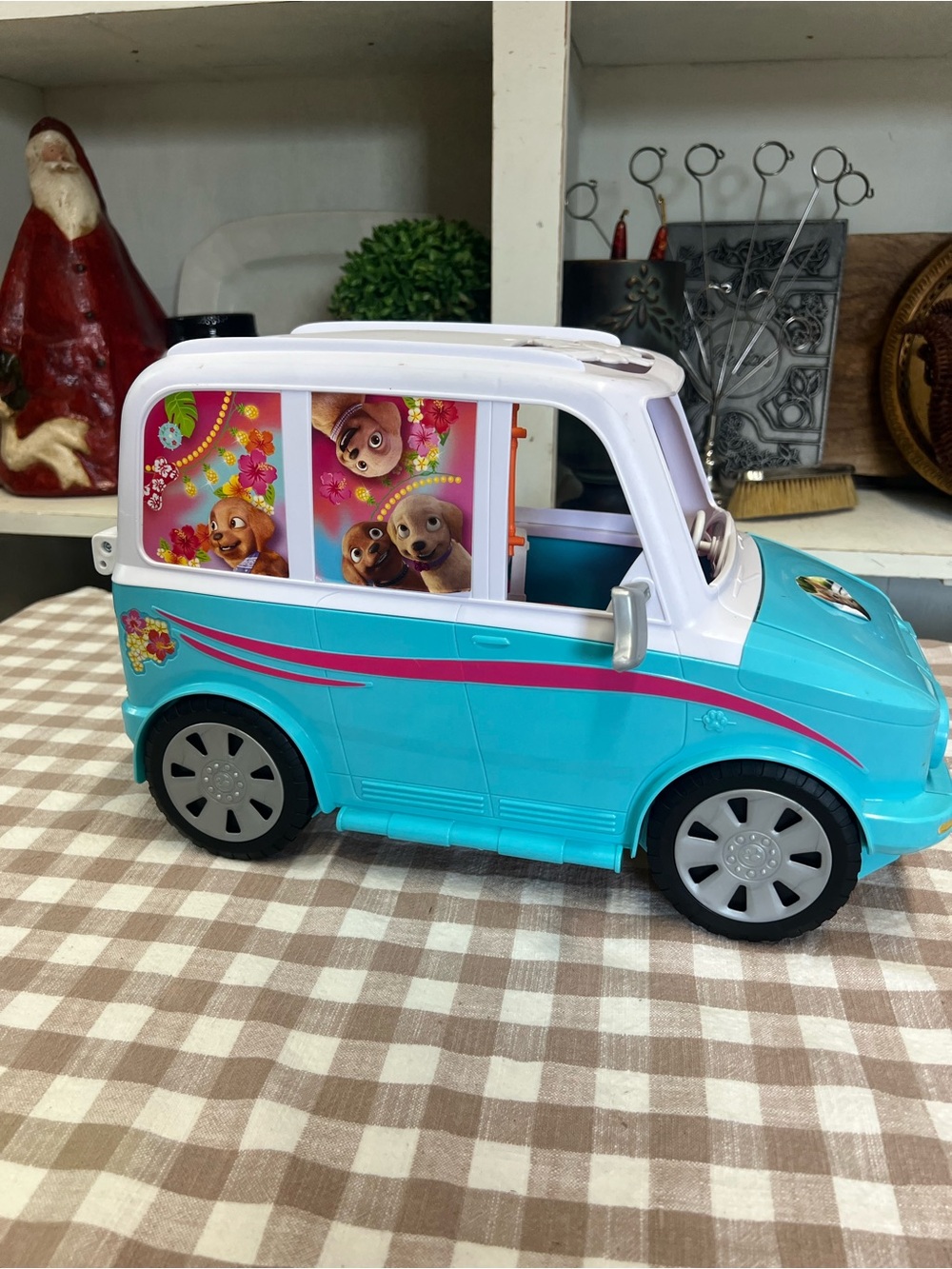 Barbie ultimate puppy mobile foldable toy